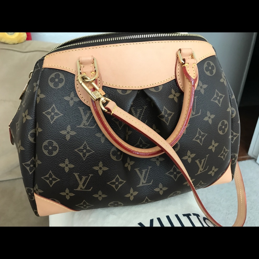 LV Segur Monogram - Picture 2 of 7